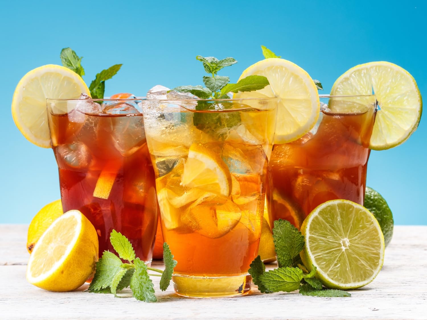 Luzianne Tea Concentrate 64 Ounce Southern Iced Tea Bundled by Louisia ...