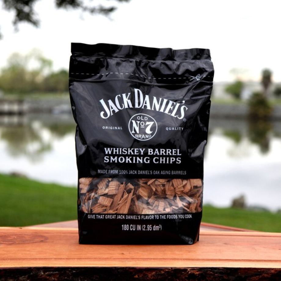 Jack Daniels Whiskey Barrel Smoking Chips 180 cu in – Louisiana